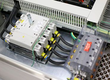 Ex Energieverteilung Modular R. STAHL Ex Modulare Energieverteilung R. STAHL