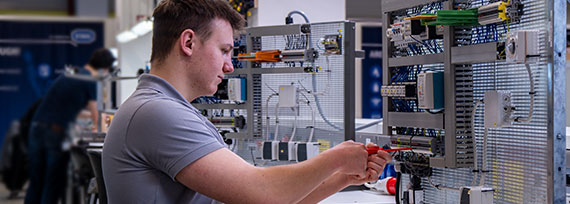 Ex Ausbildung Elektroniker Betriebstechnik R. STAHL Ex Ausbildung Elektroniker Betriebstechnik zukunftssicher R. STAHL