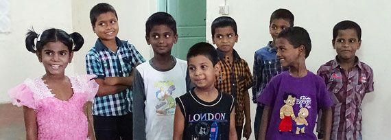 Ex Auslandsaufenthalt Indien soziales Engagement R. STAHL