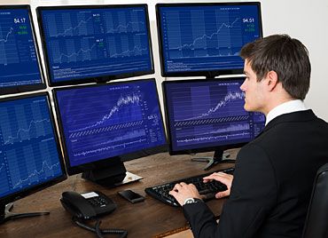 Ex performance analyst evaluations R. STAHL Ex performance analyst evaluations R. STAHL